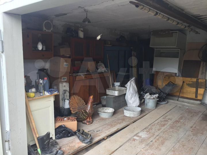 Гараж, > 30 м²