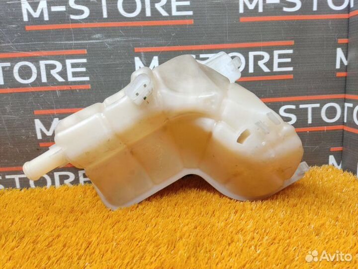 Бачок расширительный Audi A4 B7/8E BWE 2006