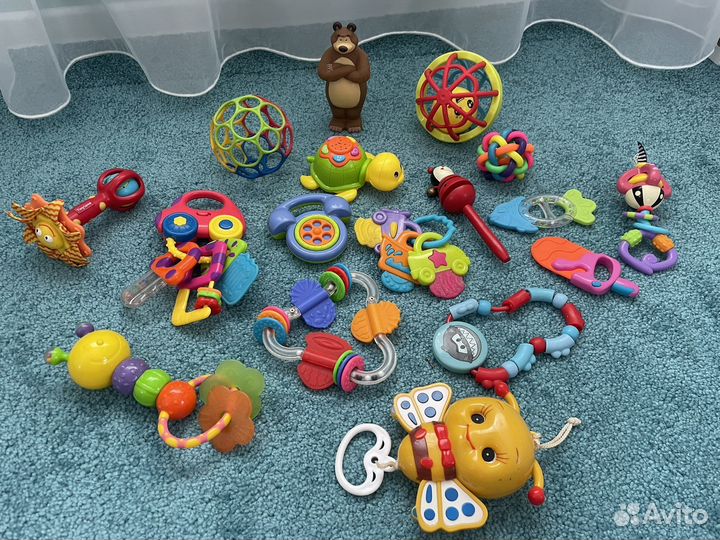 Игрушки ребенку до года