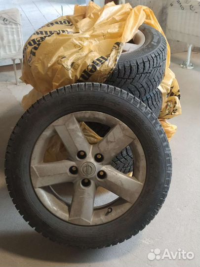 Колёса оригинальные на Nissan Qashqai R16