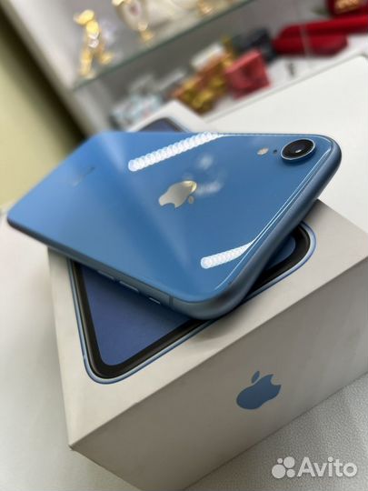 iPhone Xr, 64 ГБ