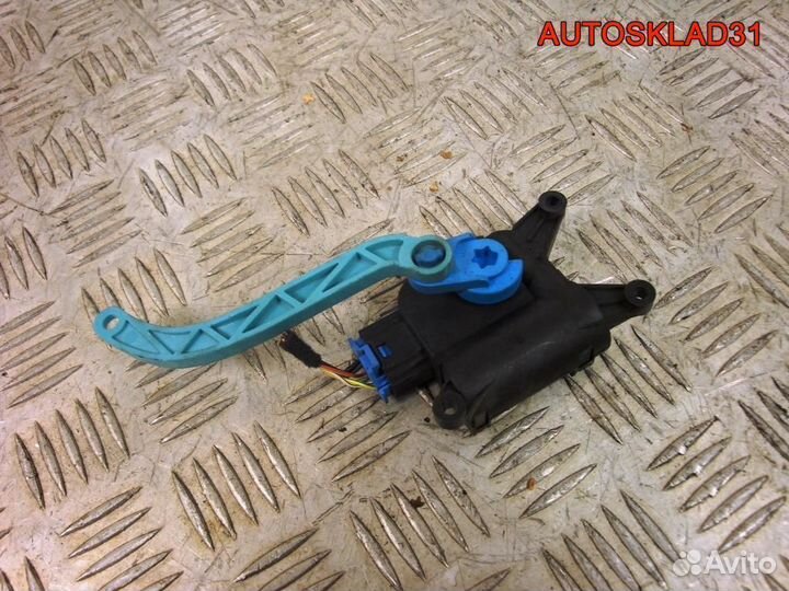 Моторчик заслонки печки VW Golf 5 1K1907511E