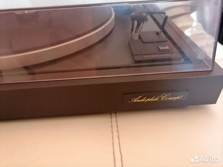 Проигрыватель винила Dual 505-3