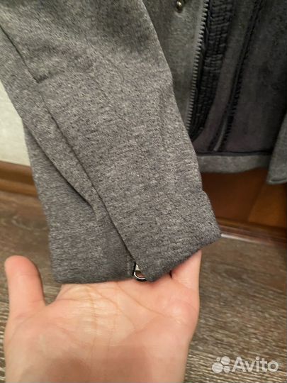 Продается куртка флисовая EA7