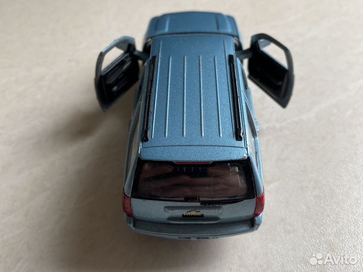 Моделька автомобиля