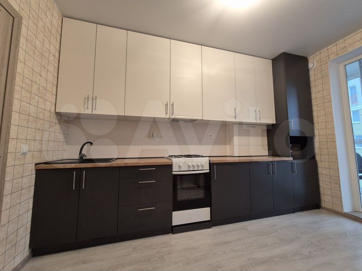 2-к. квартира, 62 м², 8/10 эт.