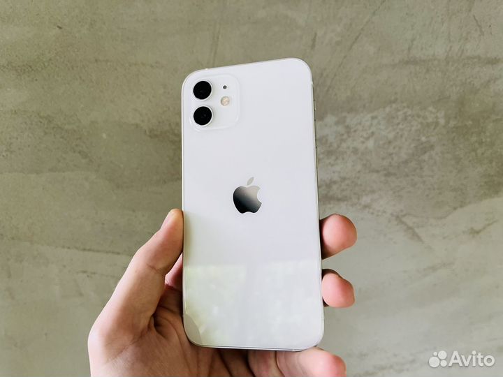 iPhone 12, 64 ГБ