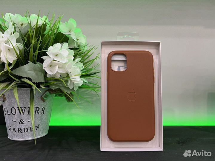 Чехол на iPhone 11 Magsafe кожа