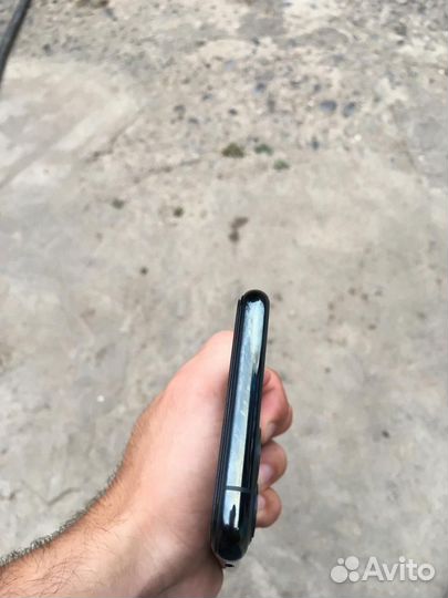 Телефон iPhone11 про