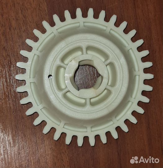 Шестерня ручного стартера Honda BF4.5,BF5 оригинал