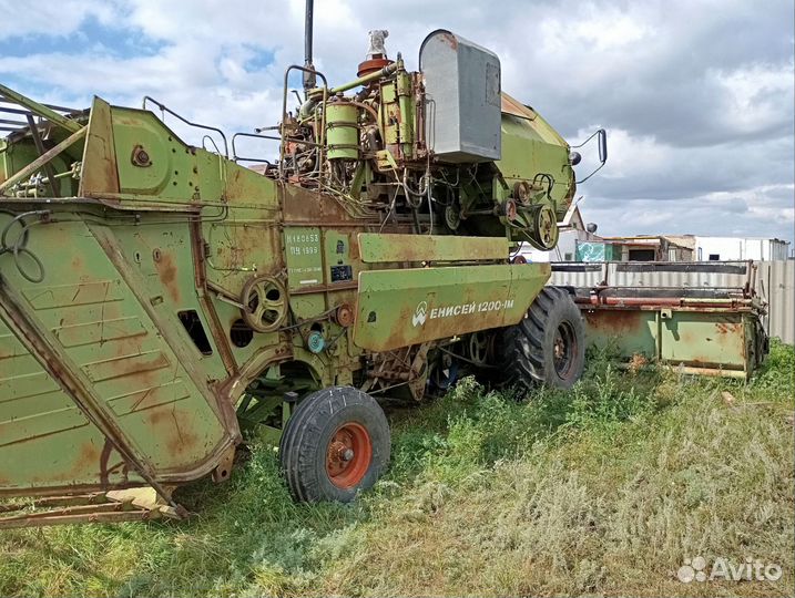 Комбайн Енисей Енисей-1200, 1999