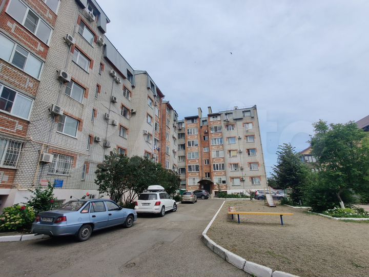 2-к. квартира, 63 м², 2/6 эт.