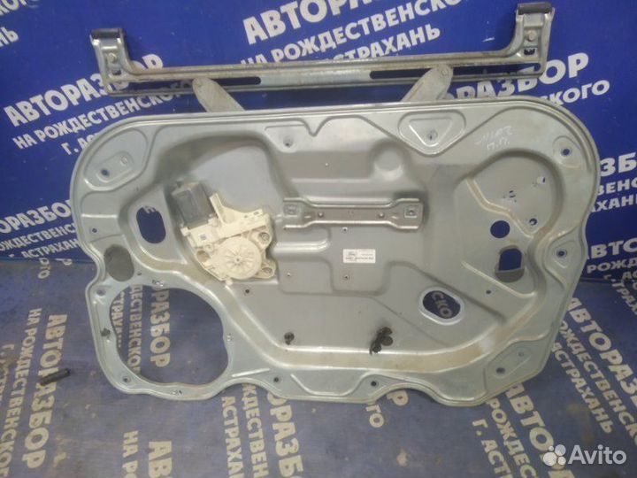 Передний правый стеклоподъемник Ford Focus 2 седан