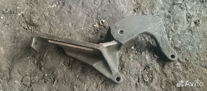 Кронштейн УАЗ Хантер крепления насоса гура