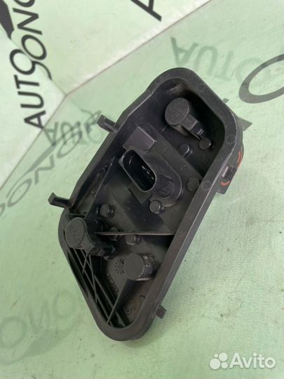 Плата стоп-сигнала задняя левая Volkswagen Touareg