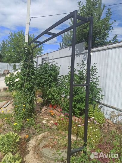 Пергола, арка садовая