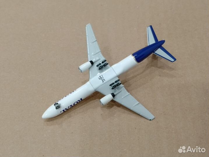 Boeing 757-200. Royal