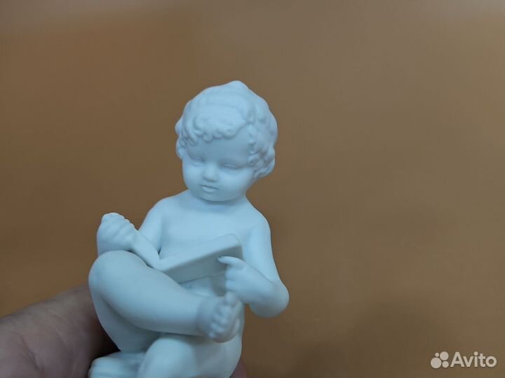 Статуэтка фарфор бисквит. Германия 12,5см