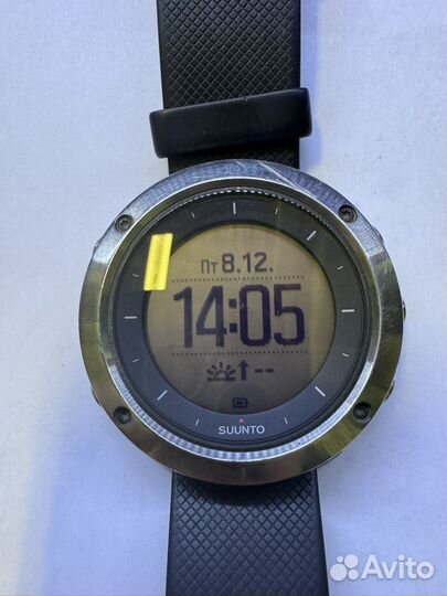 Часы suunto traverse