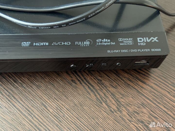 Blu-ray плеер LG-B600