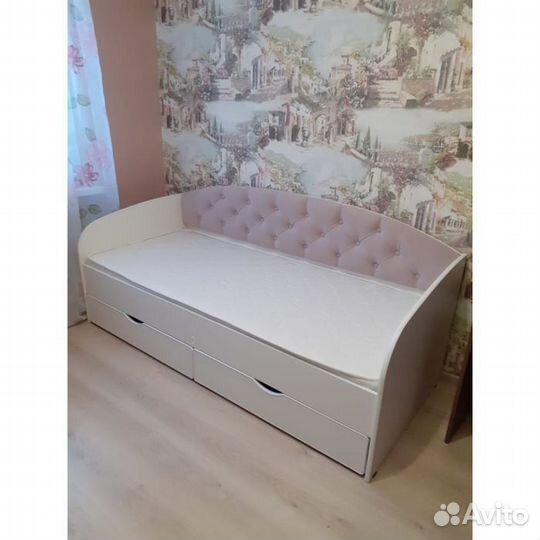 Кровать лдсп велюр для малыша с ящиками