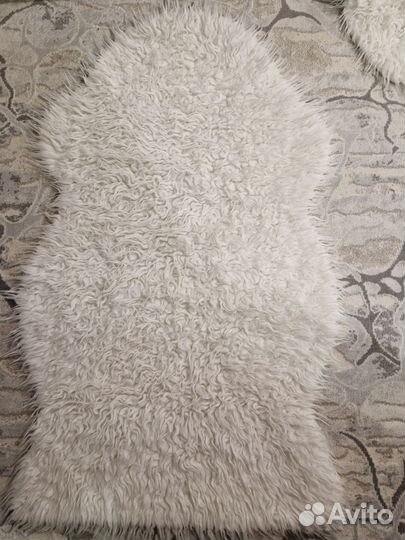 Меховой коврик