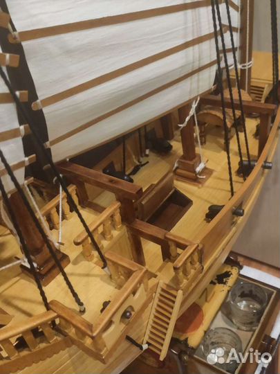 Модель корабля ручной работы