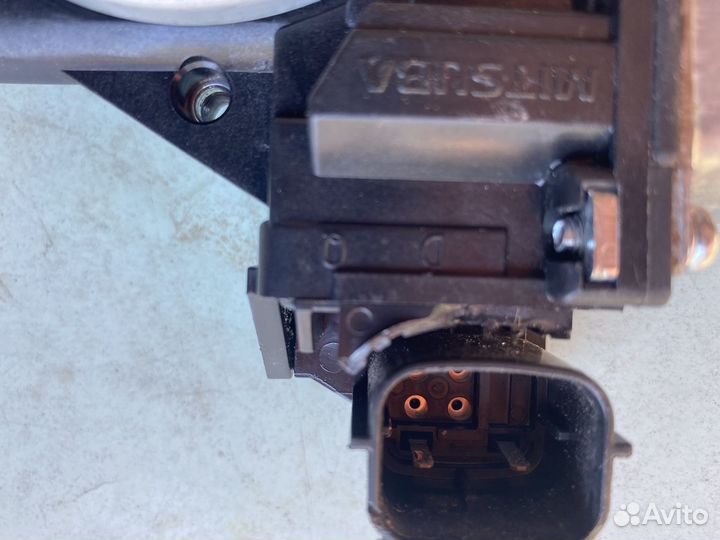 Двигатель стеклоподъемника Nissan