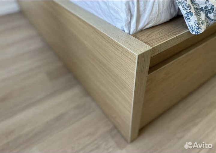 Кровать двухспальная с матрасом 180 200 бу