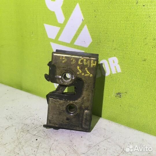 Замок двери задней правой Фольксваген Пассат Б3