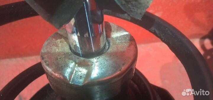 Калина 2 амортизатор передний правый в сборе