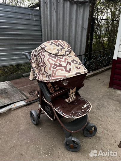 Прогулочная коляска