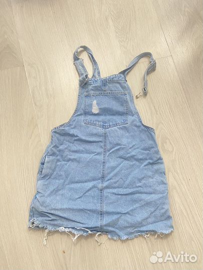 Джинсовый сарафан pull bear
