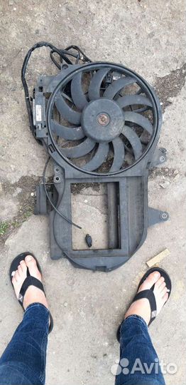 Вентилятор охлаждения Audi A4 (B7) VAG 8E0121205AA