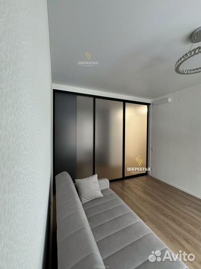 Перегородка стеклянная раздвижная