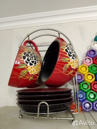 Много разной посуды