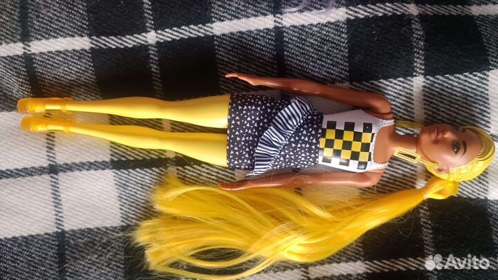 Кукла барби Barbie Color reveal