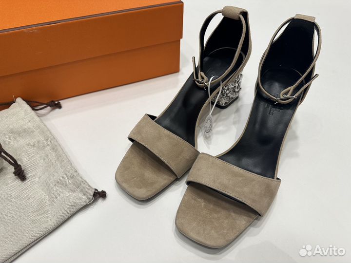 Босоножки Неrмеs р-р 39 в наличии