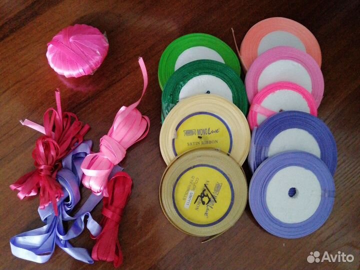 Лента атласная декоративная. Ширина 1 см