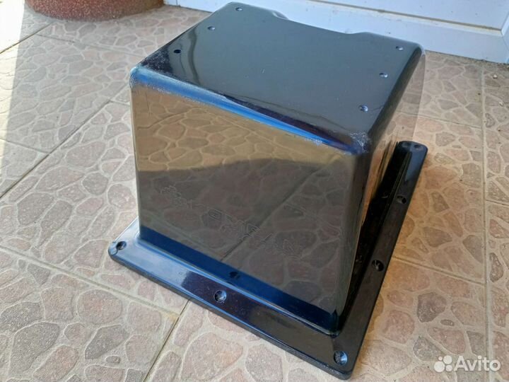 Подставка для крепления кресла в катере