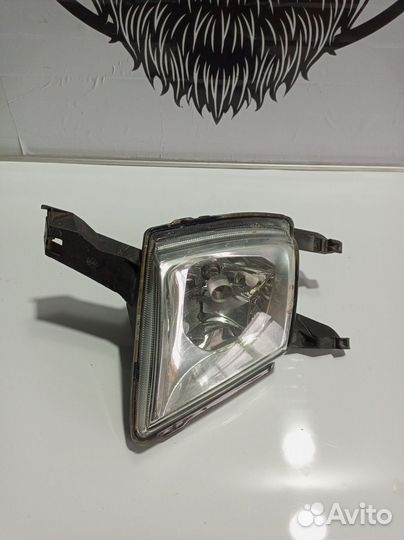 Фара противотуманная правая Peugeot 407 2005