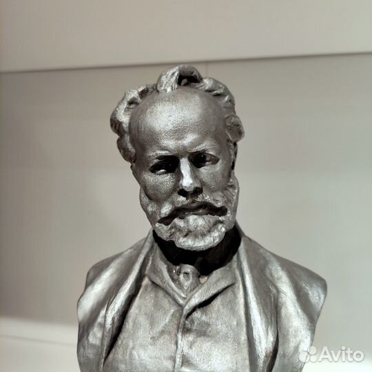 Бюст П. И. Чайковского, 1962