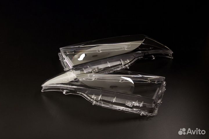 Стекло фары Toyota Highlander (2010-2013гг.)