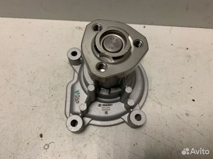 Помпа водяная Skoda Octavia (A4 1U) 2000-2011