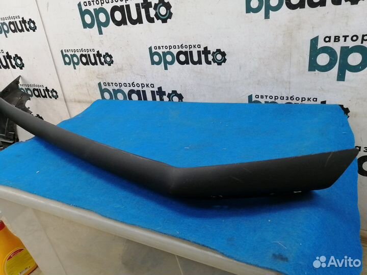 Накладка на нижнюю часть переднего бампера