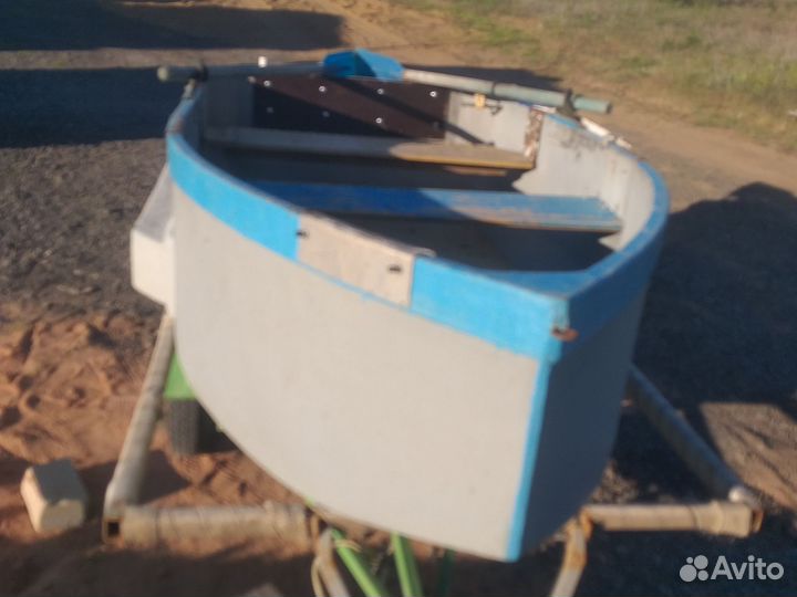 Лодка стеклопластиковая