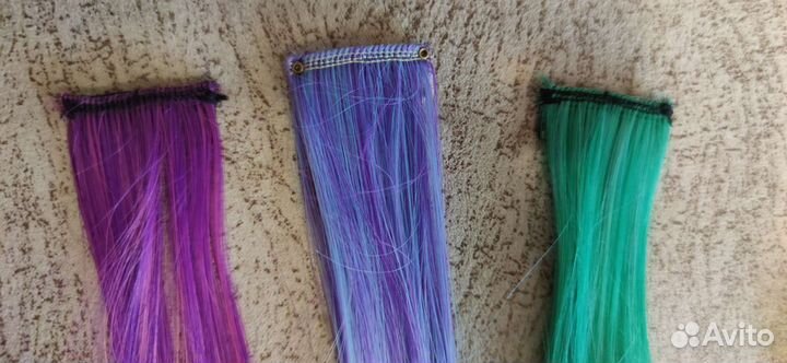 Пряди на заколках