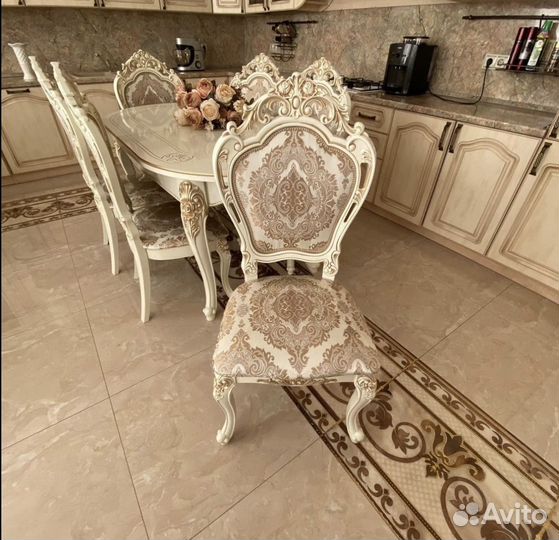 Столы и стулья новые