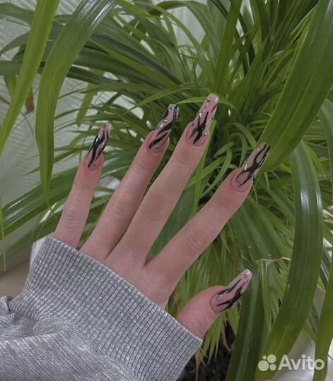 Маникюр и наращивание ногтей