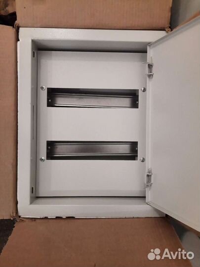 Шкафчик электрощитовой